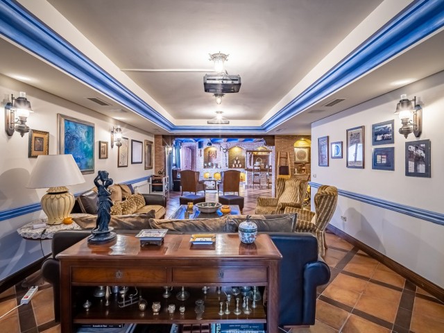 Villa con 7 Dormitorios  en Bahía de Marbella