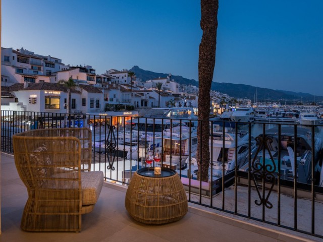 Appartement avec 2 Chambres  à Puerto Banús