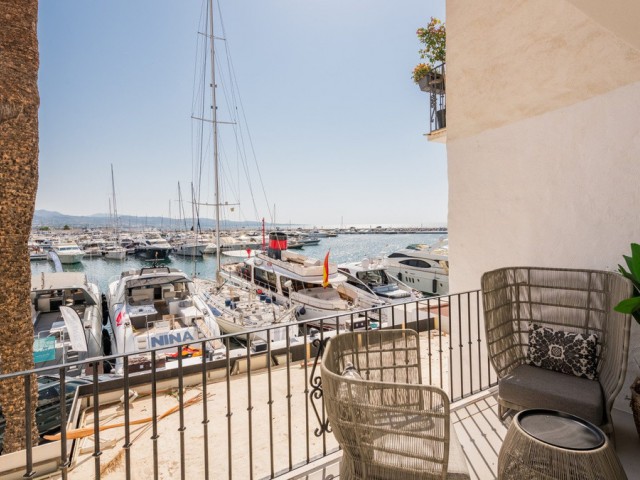Appartement avec 2 Chambres  à Puerto Banús