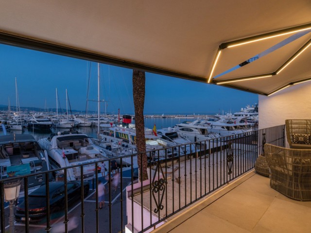 Appartement avec 2 Chambres  à Puerto Banús