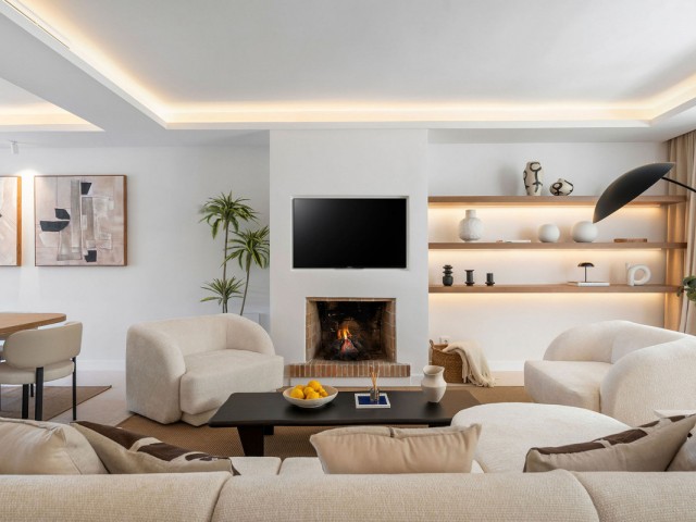 4 Bedrooms Townhouse in Nueva Andalucía