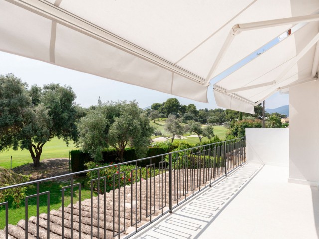 4 Bedrooms Townhouse in Nueva Andalucía