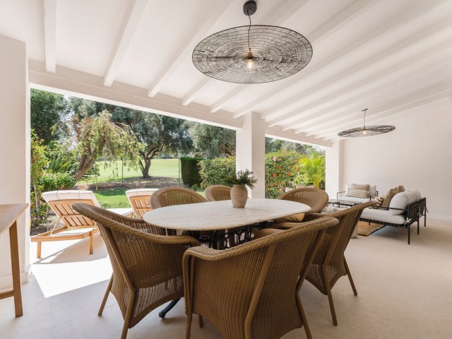 4 Bedrooms Townhouse in Nueva Andalucía