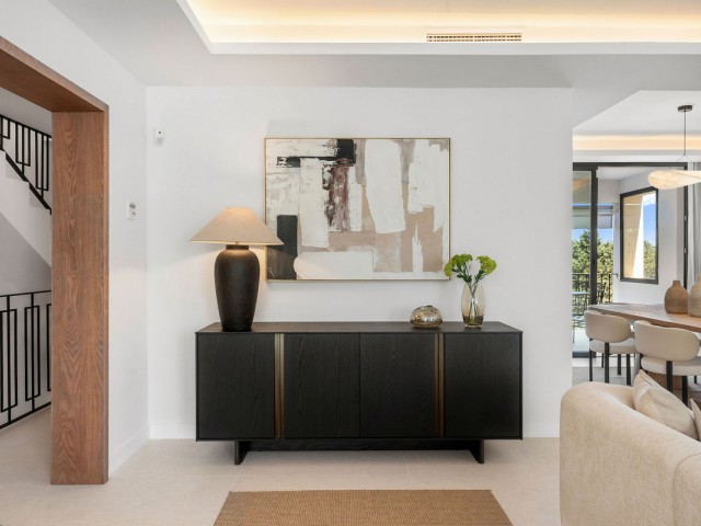 4 Bedrooms Townhouse in Nueva Andalucía