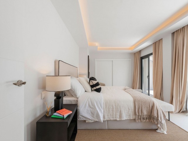 4 Bedrooms Townhouse in Nueva Andalucía