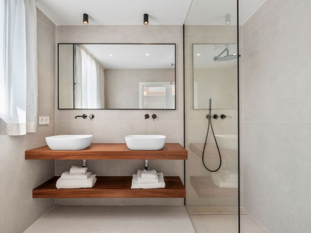 4 Bedrooms Townhouse in Nueva Andalucía