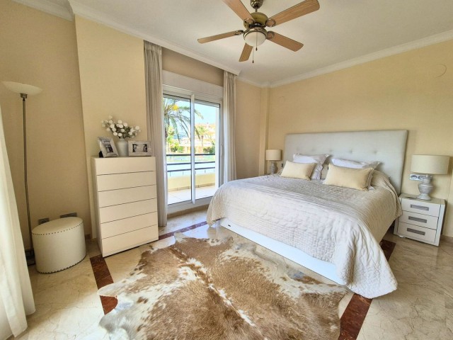 3 Makuuhuoneen Huvila San Roque Club