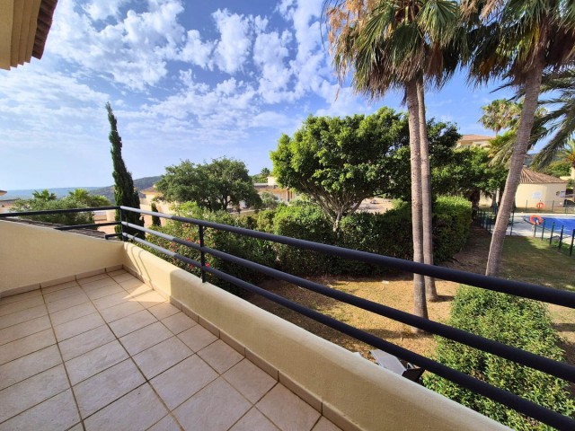 3 Makuuhuoneen Huvila San Roque Club