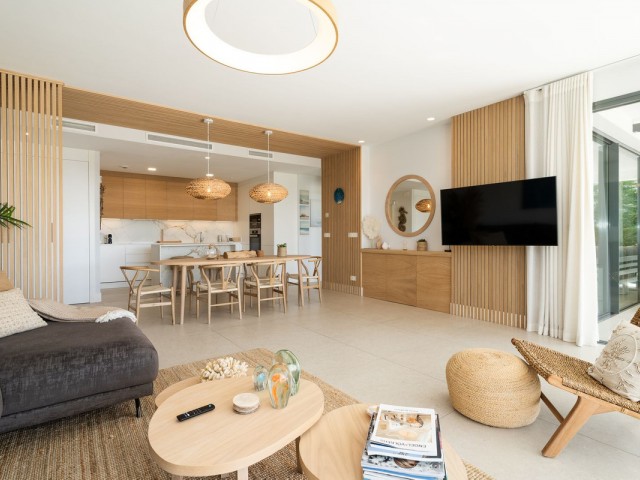 Apartamento con 2 Dormitorios  en Benahavís