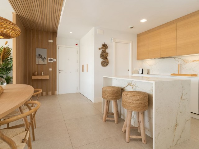 Apartamento con 2 Dormitorios  en Benahavís