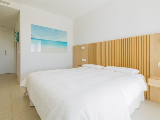Apartamento con 2 Dormitorios  en Benahavís
