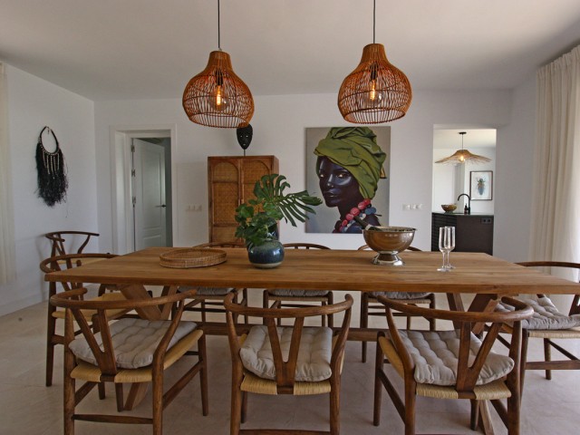 Villa con 4 Dormitorios  en La Capellania