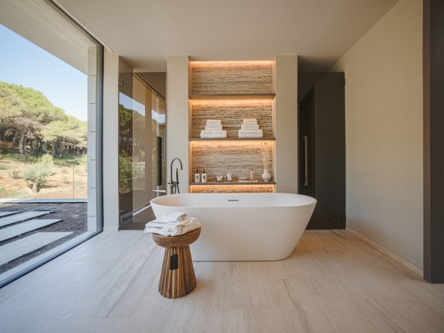 5 Bedrooms Villa in Sotogrande