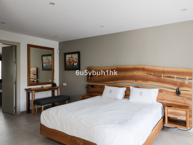 5 Bedrooms Townhouse in El Rosario