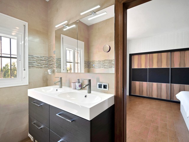 Villa con 7 Dormitorios  en Marbella