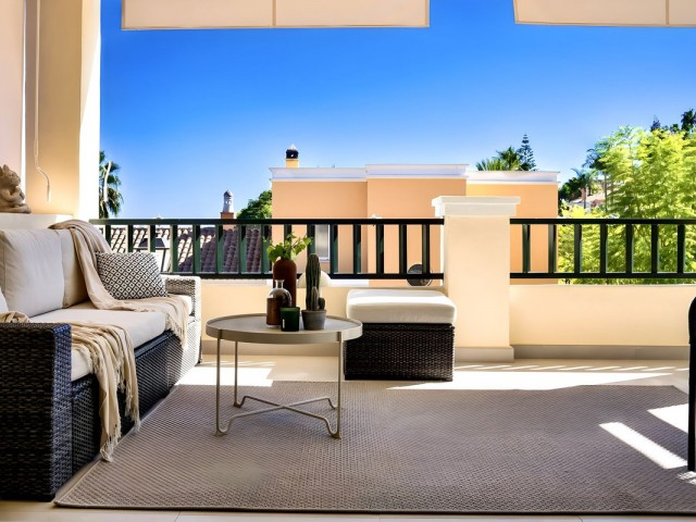 4 Bedrooms Townhouse in Nueva Andalucía