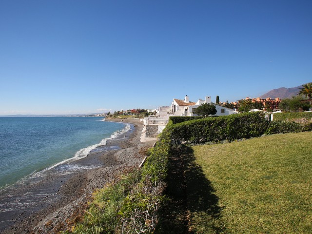 3 Slaapkamer Rijtjeshuis in Estepona