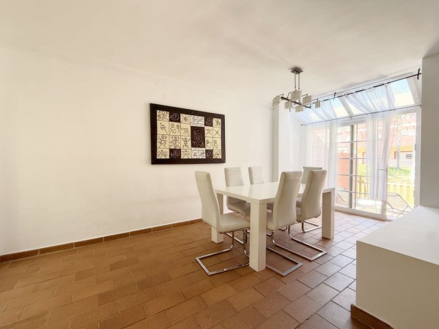 4 Bedrooms Townhouse in Sotogrande