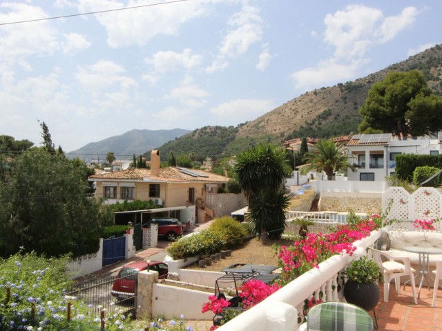 Villa con 4 Dormitorios  en La Capellania