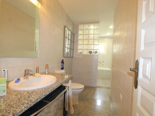 4 Schlafzimmer Villa in La Capellania