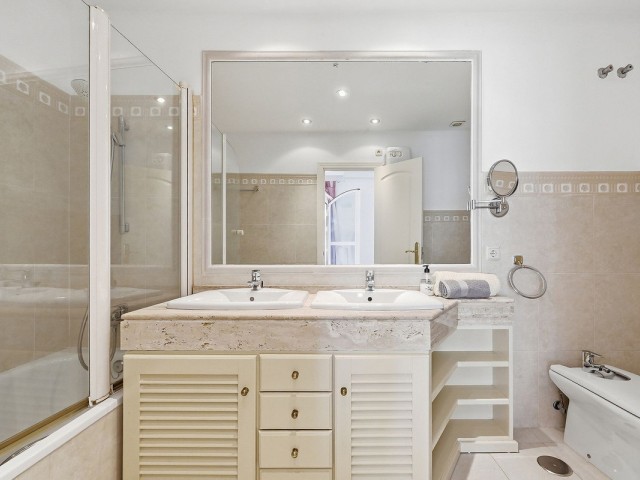 3 Schlafzimmer Reihenhaus in Bahía de Marbella