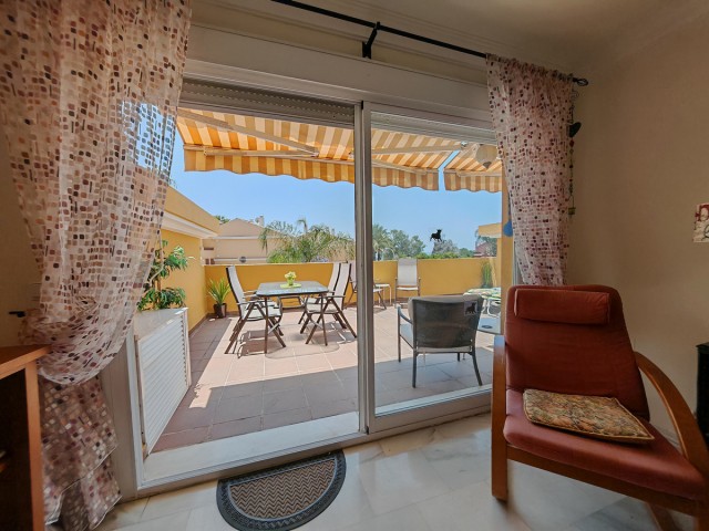 3 Bedrooms Apartment in Elviria