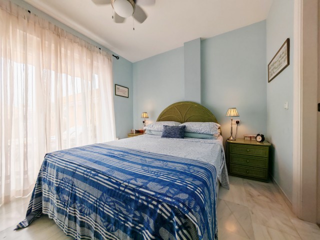 3 Bedrooms Apartment in Elviria