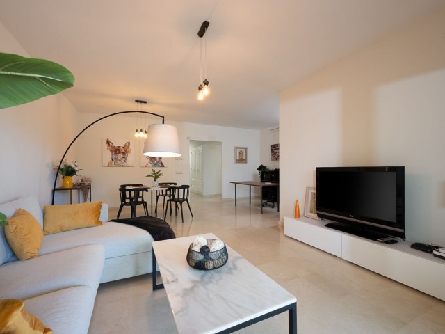 Apartamento, Guadalmina Alta, R5079922