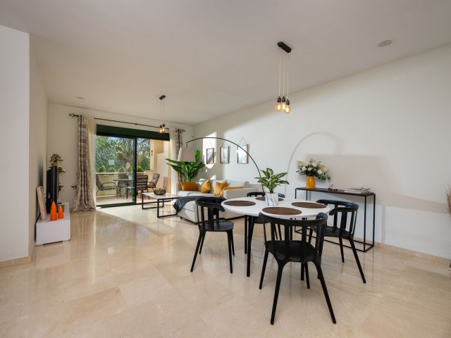 Apartamento, Guadalmina Alta, R5079922