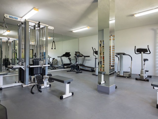 Apartamento, Guadalmina Alta, R5079922