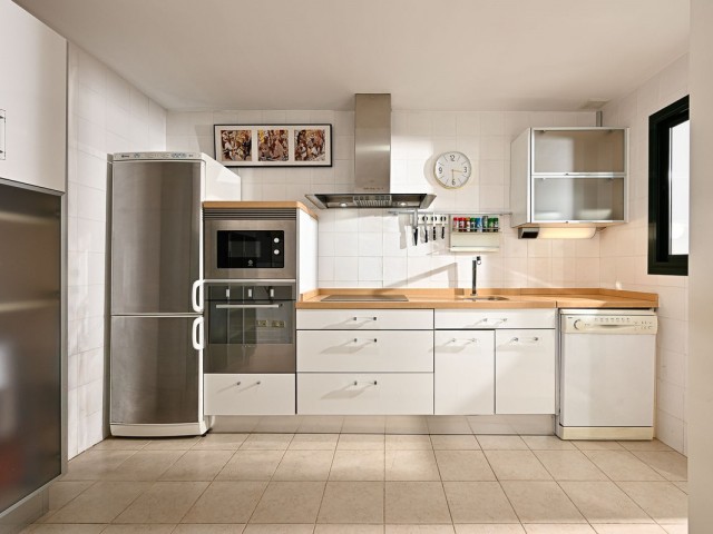 2 Bedrooms Apartment in Guadalmina Alta