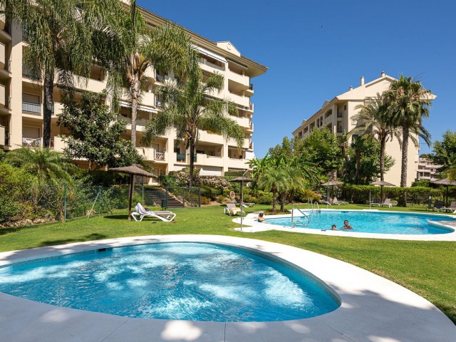 2 Bedrooms Apartment in Guadalmina Alta