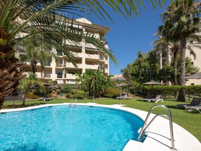 2 Bedrooms Apartment in Guadalmina Alta