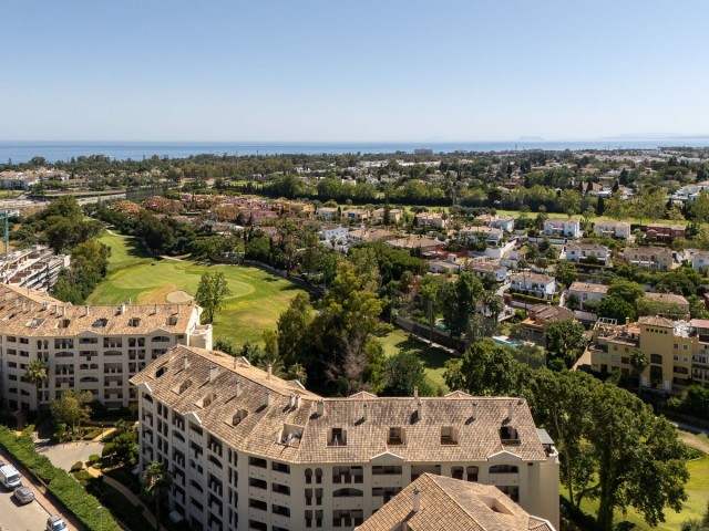 2 Bedrooms Apartment in Guadalmina Alta