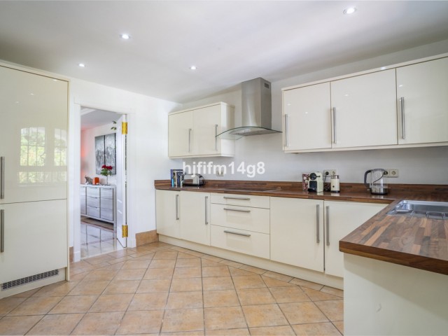 3 Bedrooms Townhouse in Nueva Andalucía