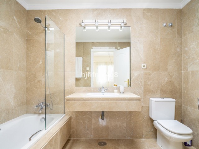 3 Bedrooms Townhouse in Nueva Andalucía