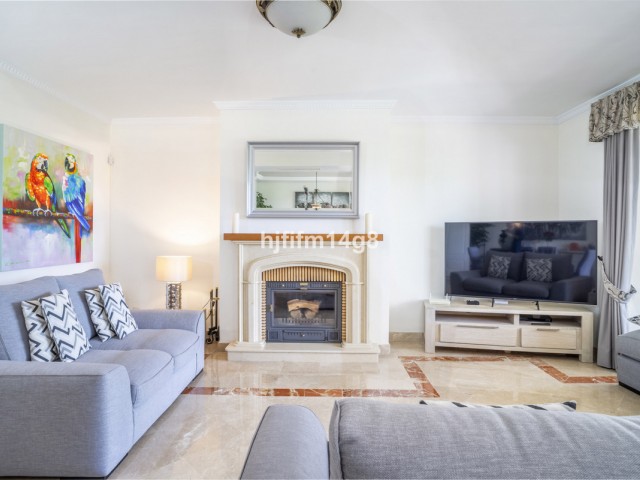 3 Bedrooms Townhouse in Nueva Andalucía