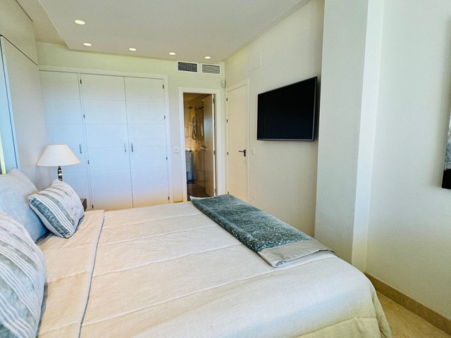 2 Bedrooms Apartment in Elviria