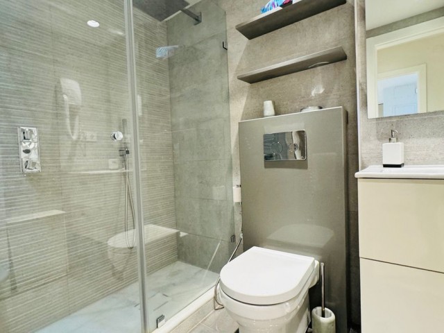 2 Bedrooms Apartment in Elviria