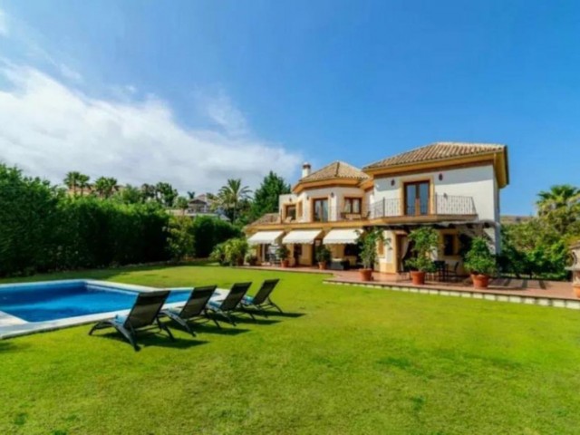 5 Bedrooms Villa in Los Flamingos