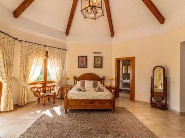 5 Bedrooms Villa in Los Flamingos