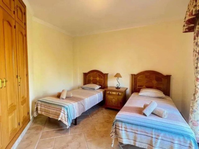 5 Bedrooms Villa in Los Flamingos