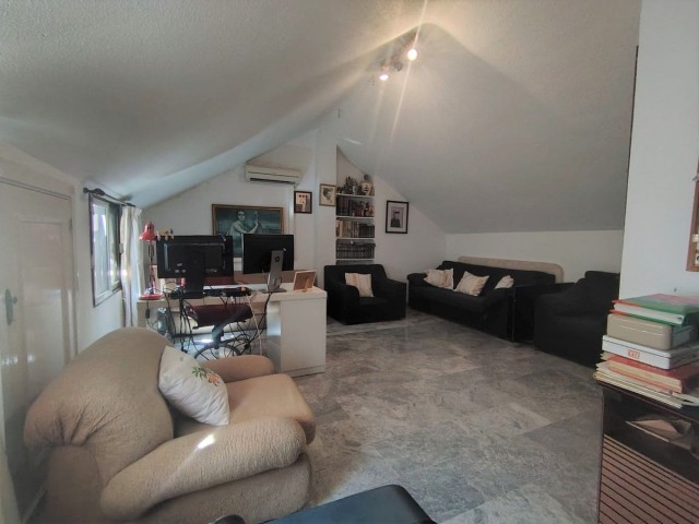 5 Slaapkamer Rijtjeshuis in Las Lagunas