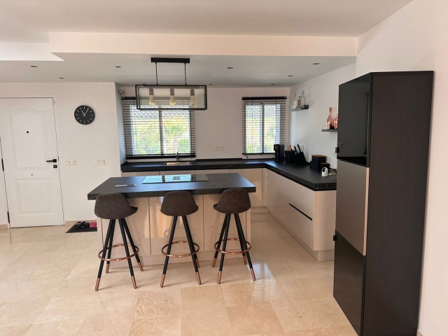 Takvåning i New Golden Mile