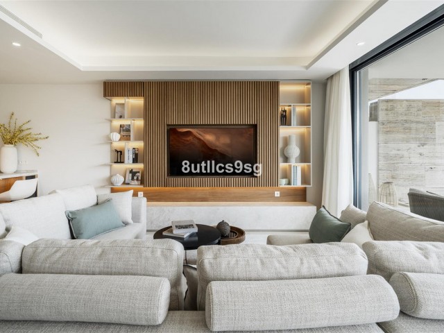 2 Bedrooms Apartment in Aloha