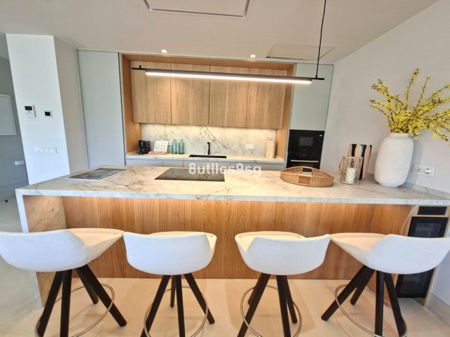 2 Bedrooms Apartment in Aloha