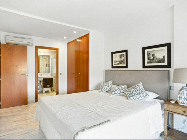 3 Bedrooms Apartment in Benahavís