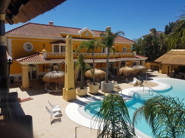 6 Bedrooms Villa in Sotogrande