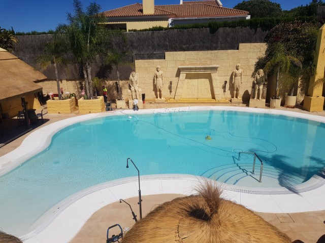 6 Bedrooms Villa in Sotogrande