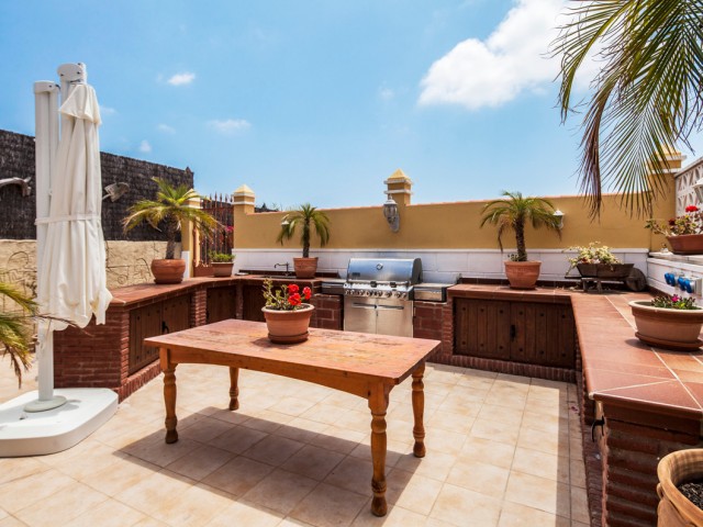 6 Bedrooms Villa in Sotogrande